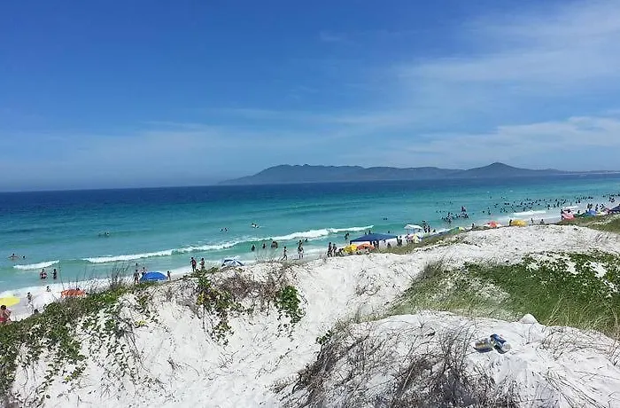 Apartamento próximo à Praia Cabo Frio